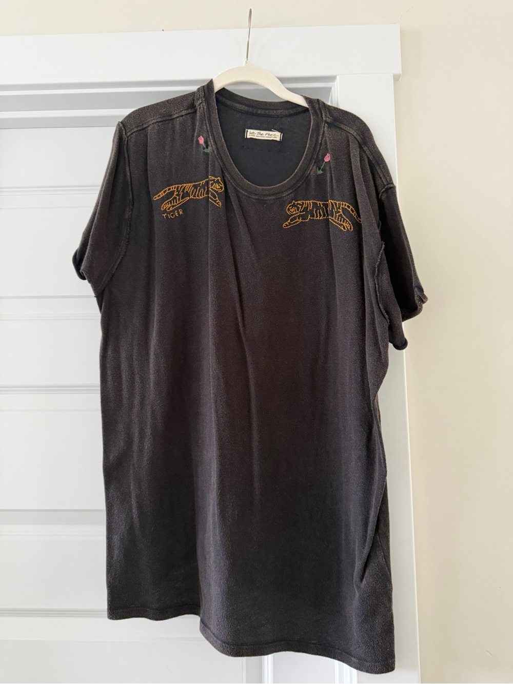 Nwot free people Black Tiger Graphic Crewneck T-Shirt